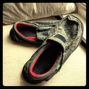 Sanuk 13 mens slip ons
